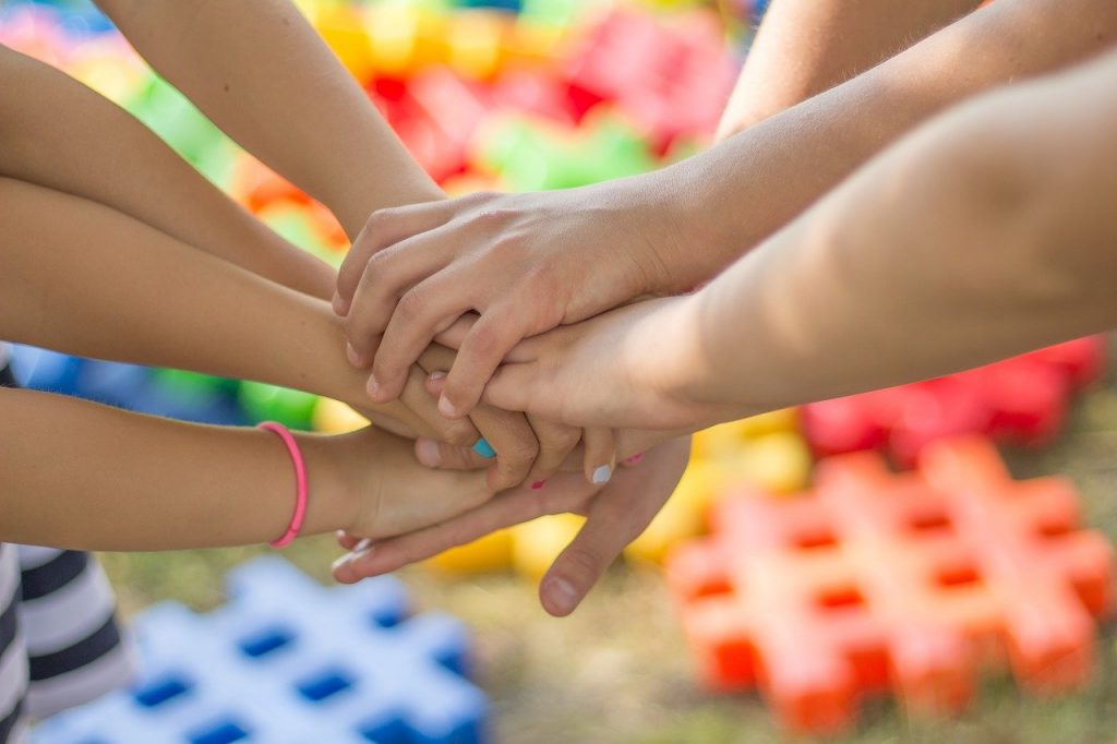 hands, friendship, friends helping with insecurity issues